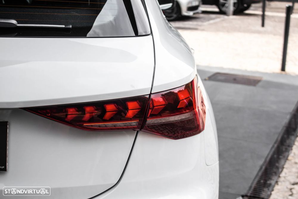 Audi A3 Sportback 40 TFSIe S tronic S line - 11