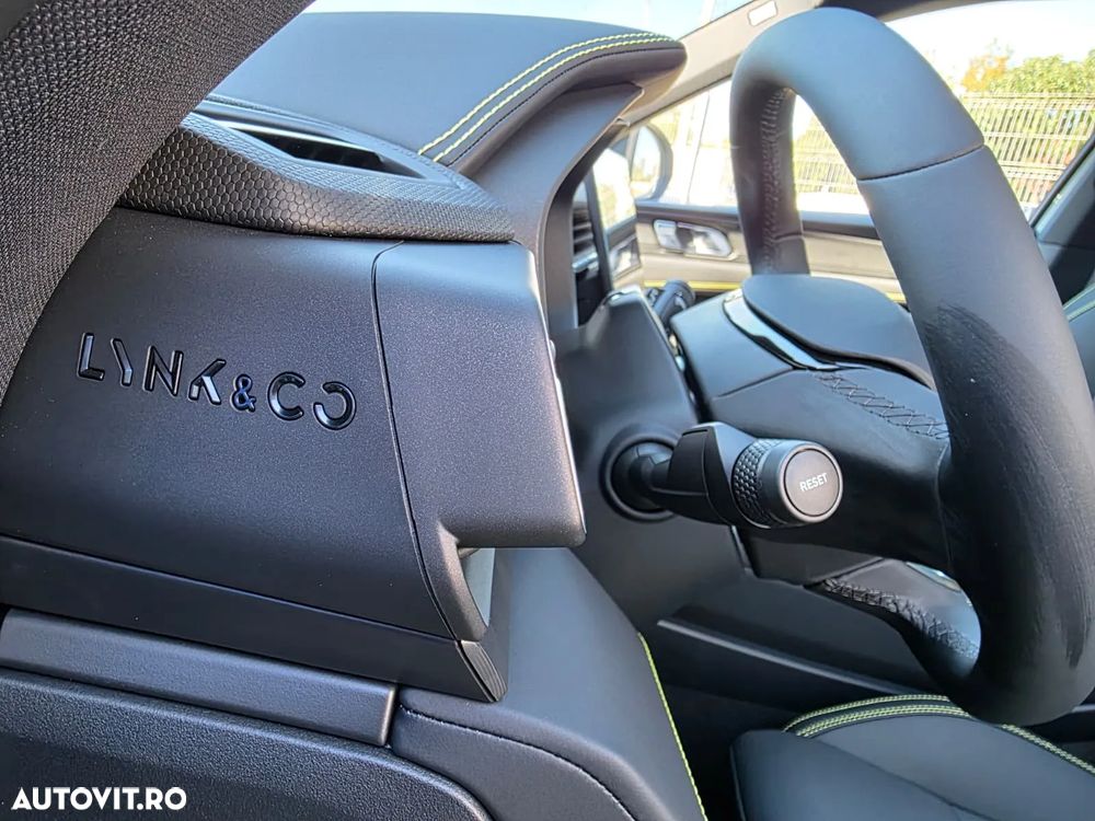 Lynk&Co 01 - 18