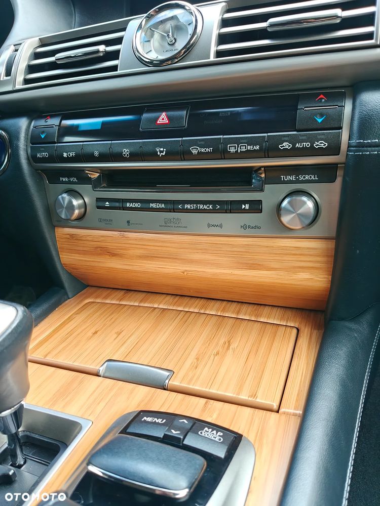 Lexus LS 600h L - 19