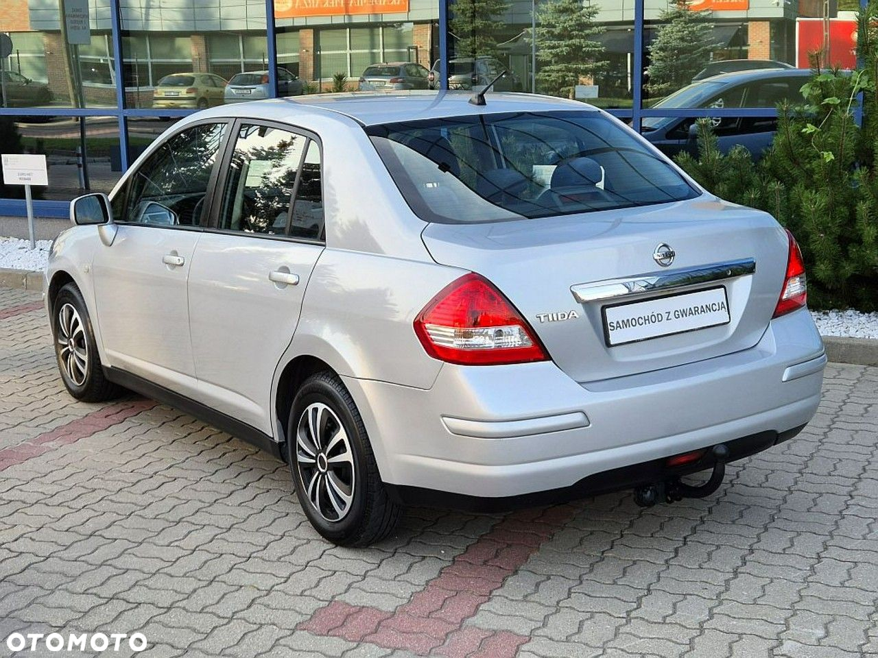 Nissan Tiida - 4