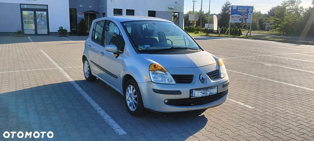 Renault Modus - 2