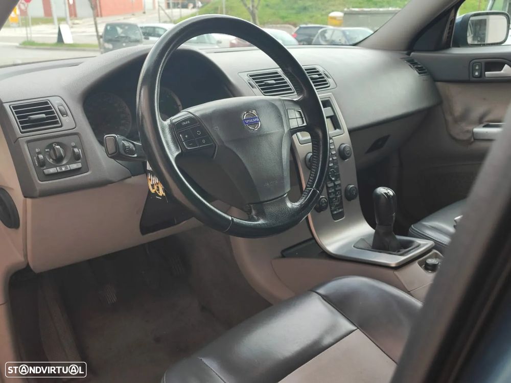 Volvo V50 1.6D Momentum - 11