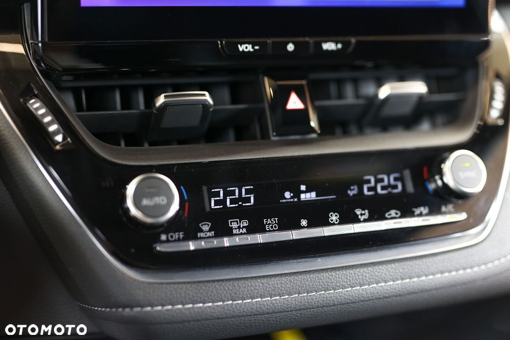 Toyota Corolla 2.0 Hybrid Style - 32