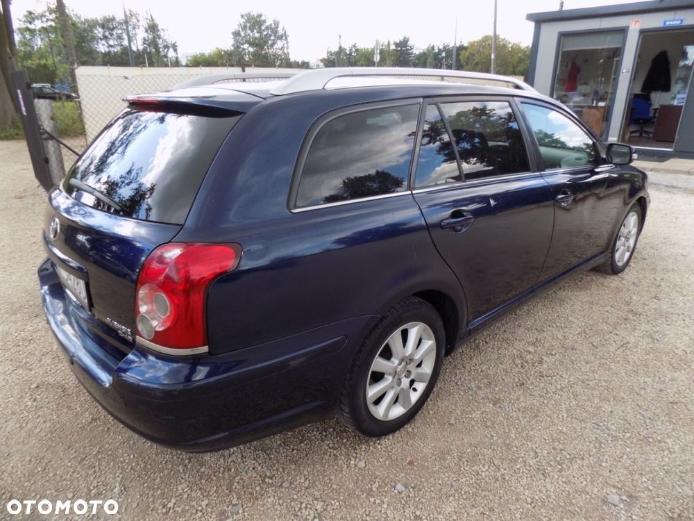 Toyota Avensis - 3