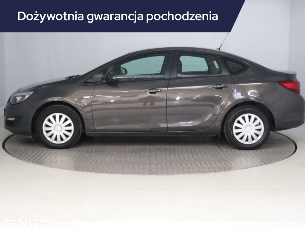 Opel Astra - 4