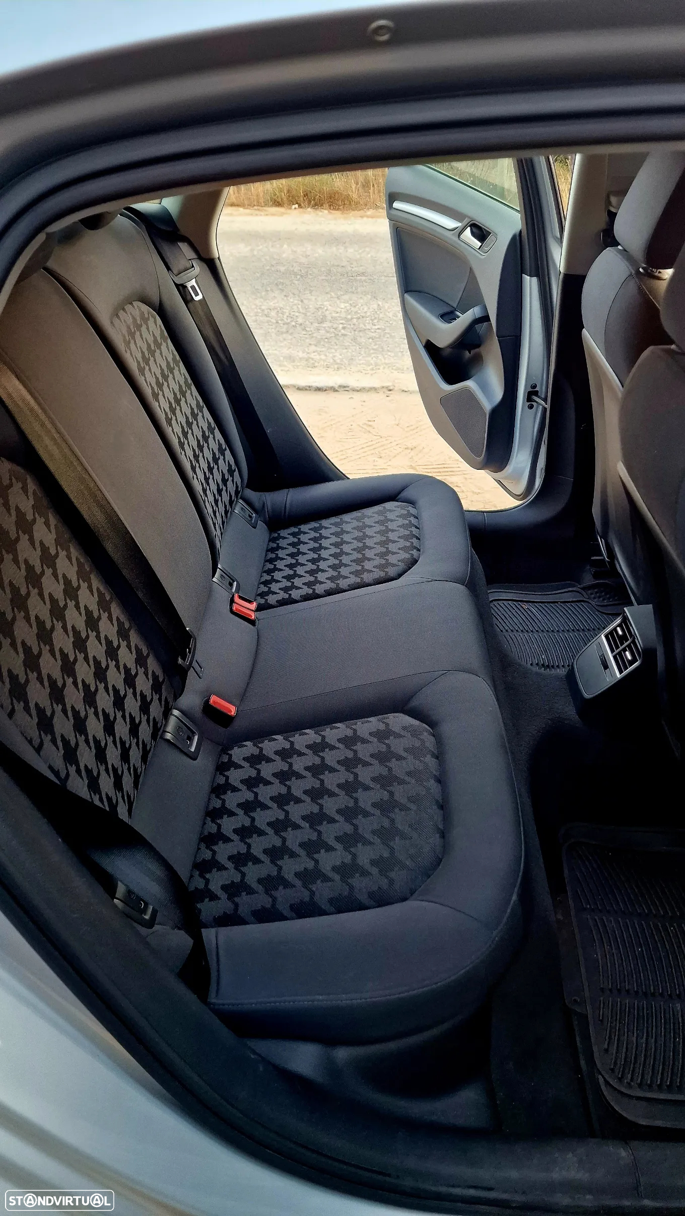 Audi A3 Limousine 1.6 TDI Attraction S tronic - 9