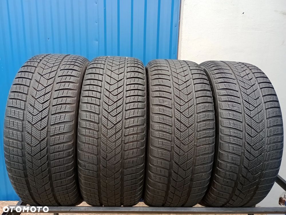 OPONY ZIMOWE 4x 245/45 R18 95V PIRELLI SOTTOZERO 3 - 1