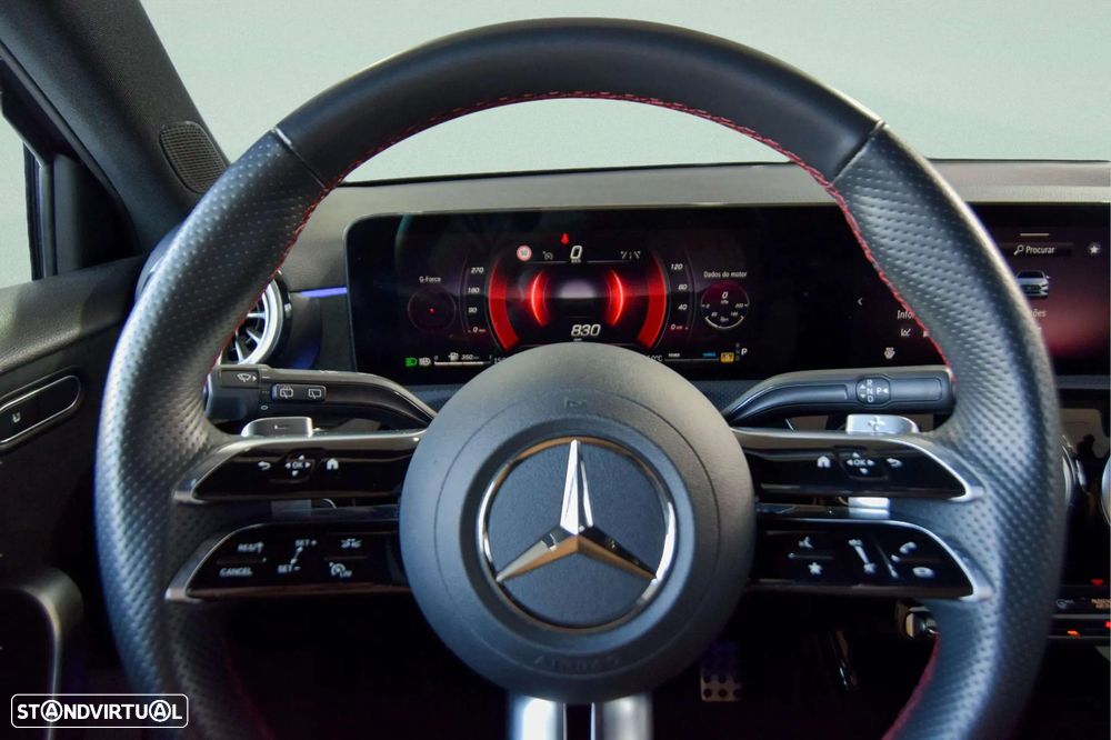 Mercedes-Benz A 200 7G-DCT AMG Line Advanced Plus - 43