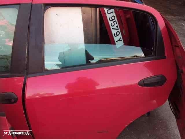 PORTA TRASEIRA ESQUERDA FIAT GRANDE PUNTO 2006 - 4