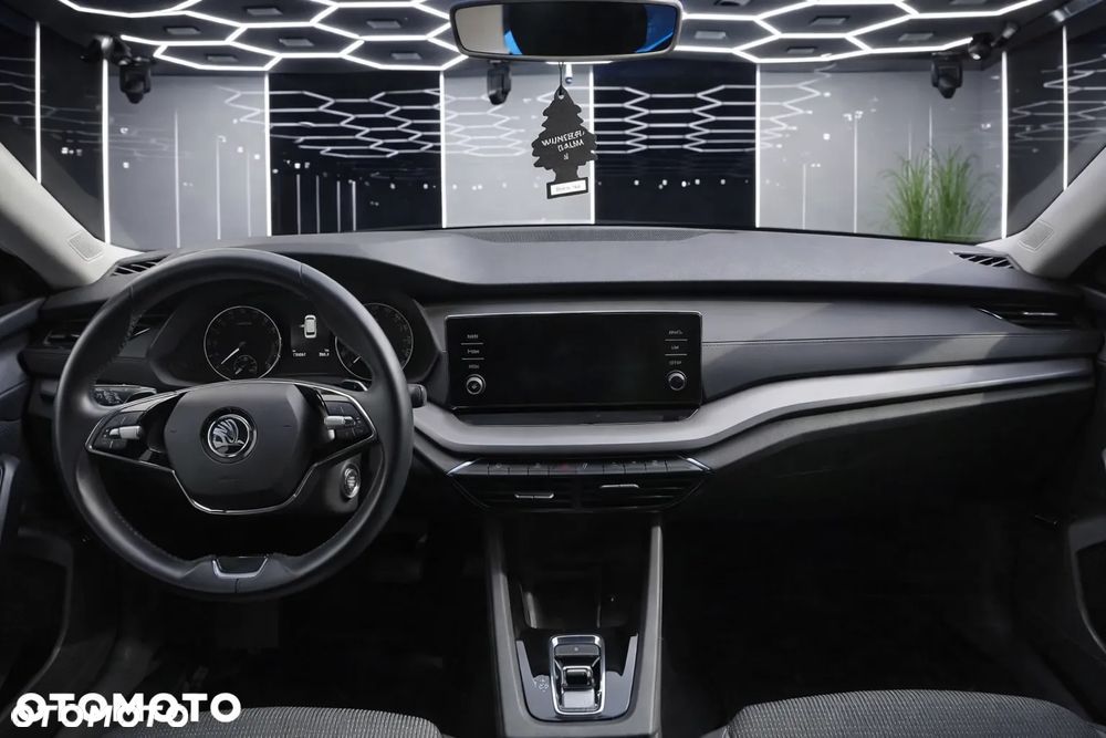 Skoda Octavia 2.0 TDI SCR Ambition DSG - 6