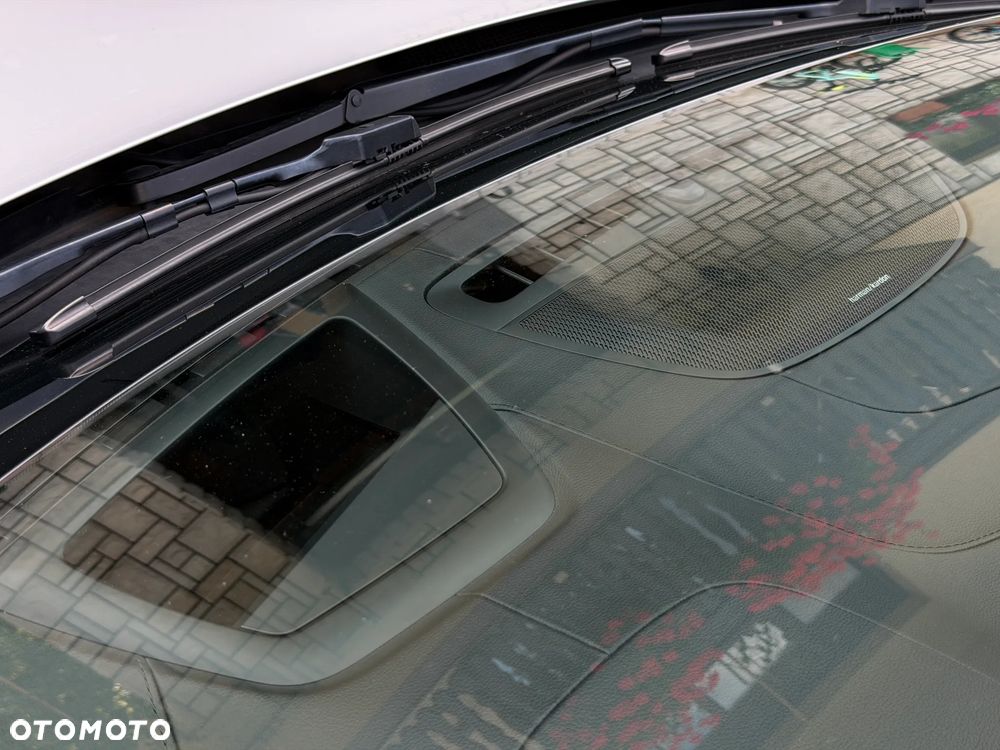 Volvo S60 B5 B AWD Ultimate Dark - 25