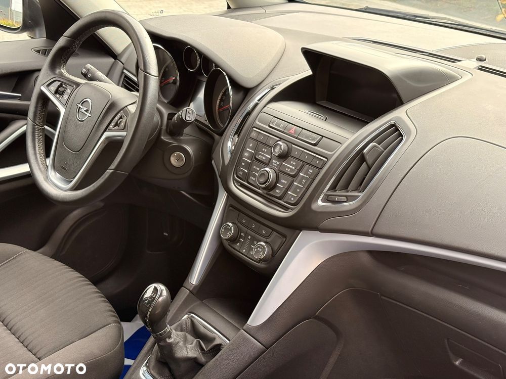 Opel Zafira - 31