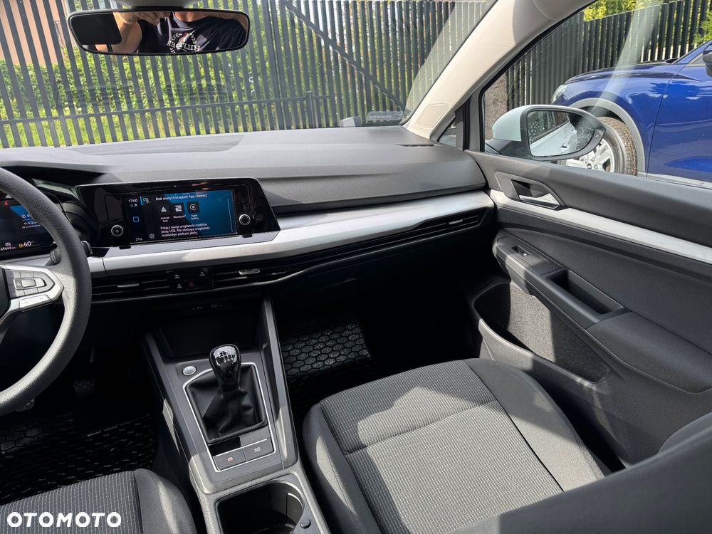 Volkswagen Golf - 24