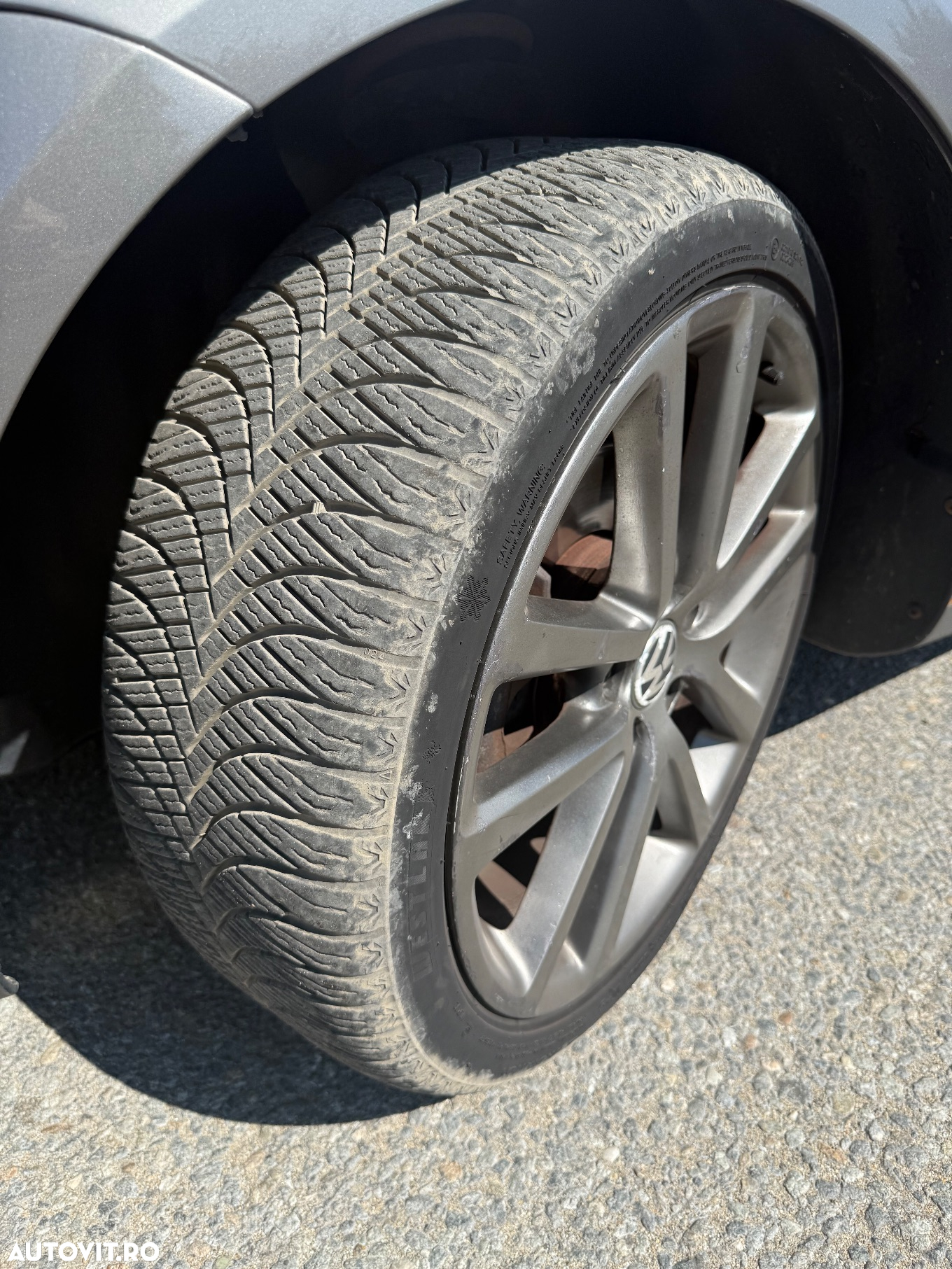 Volkswagen Touran 1.9 TDI DPF Trendline DSG - 15