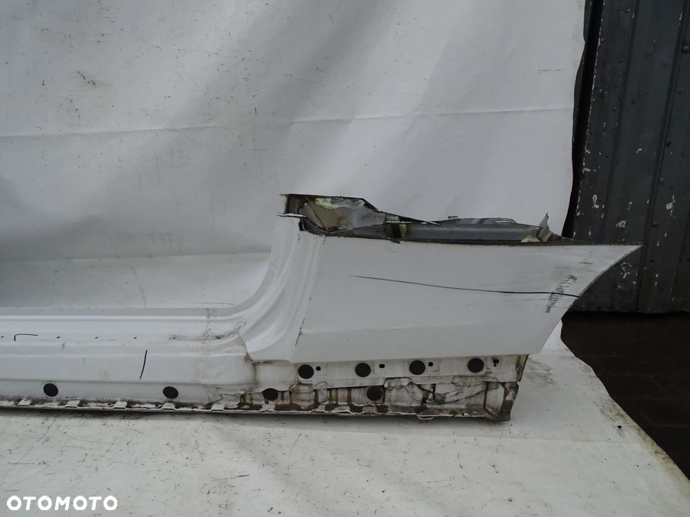 PRÓG LEWY ĆWIARTKA BMW E82 E88 F-VAT - 3