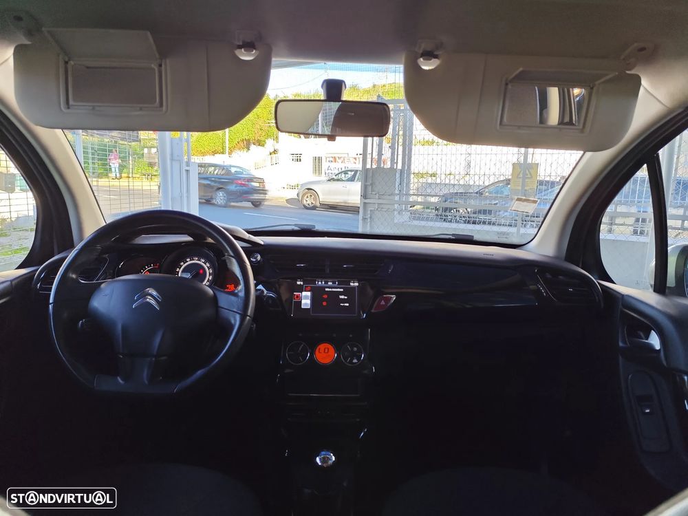 Citroën C3 1.2 PureTech Collection - 28