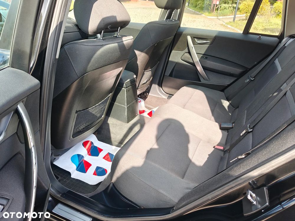 BMW X1 sDrive18d - 8