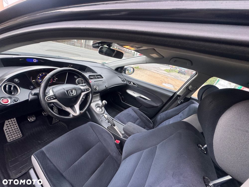 Honda Civic 1.8 Comfort - 9