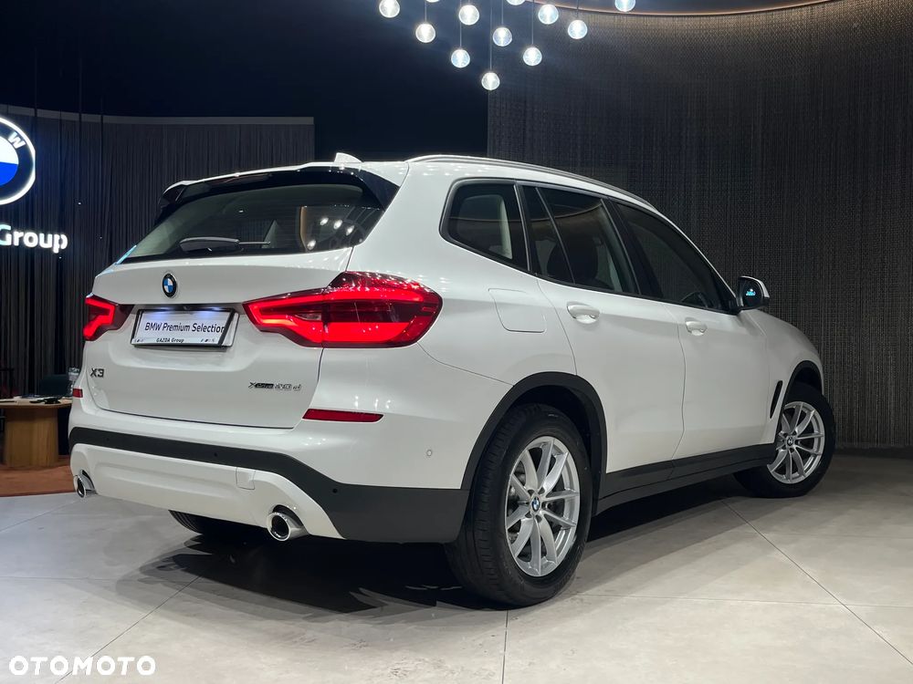 BMW X3 xDrive20d Advantage - 3
