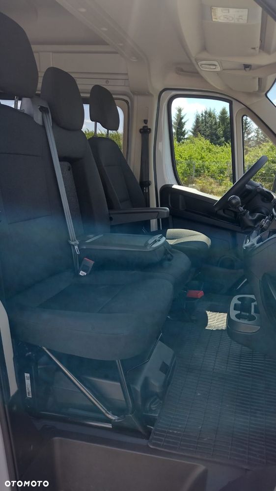 Fiat DUCATO L4H2 brygadówka 7 osób hak 3t Mały przebieg GWARANCJA do29.10.26 - 12