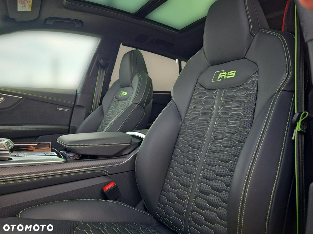 Audi RS Q8 - 18