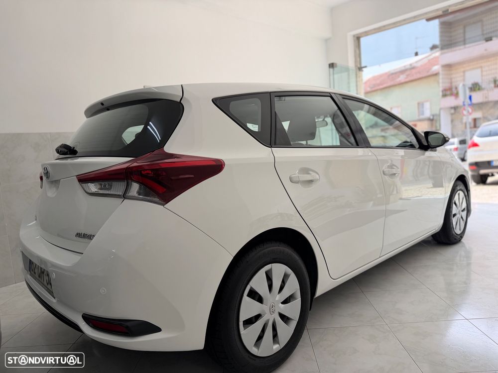 Toyota Auris 1.4 D-4D ACtive - 6