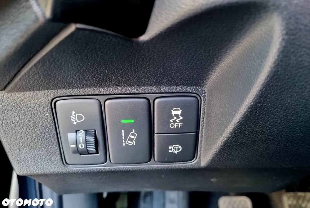 Honda Civic 1.8 Sport Navi SD - 24