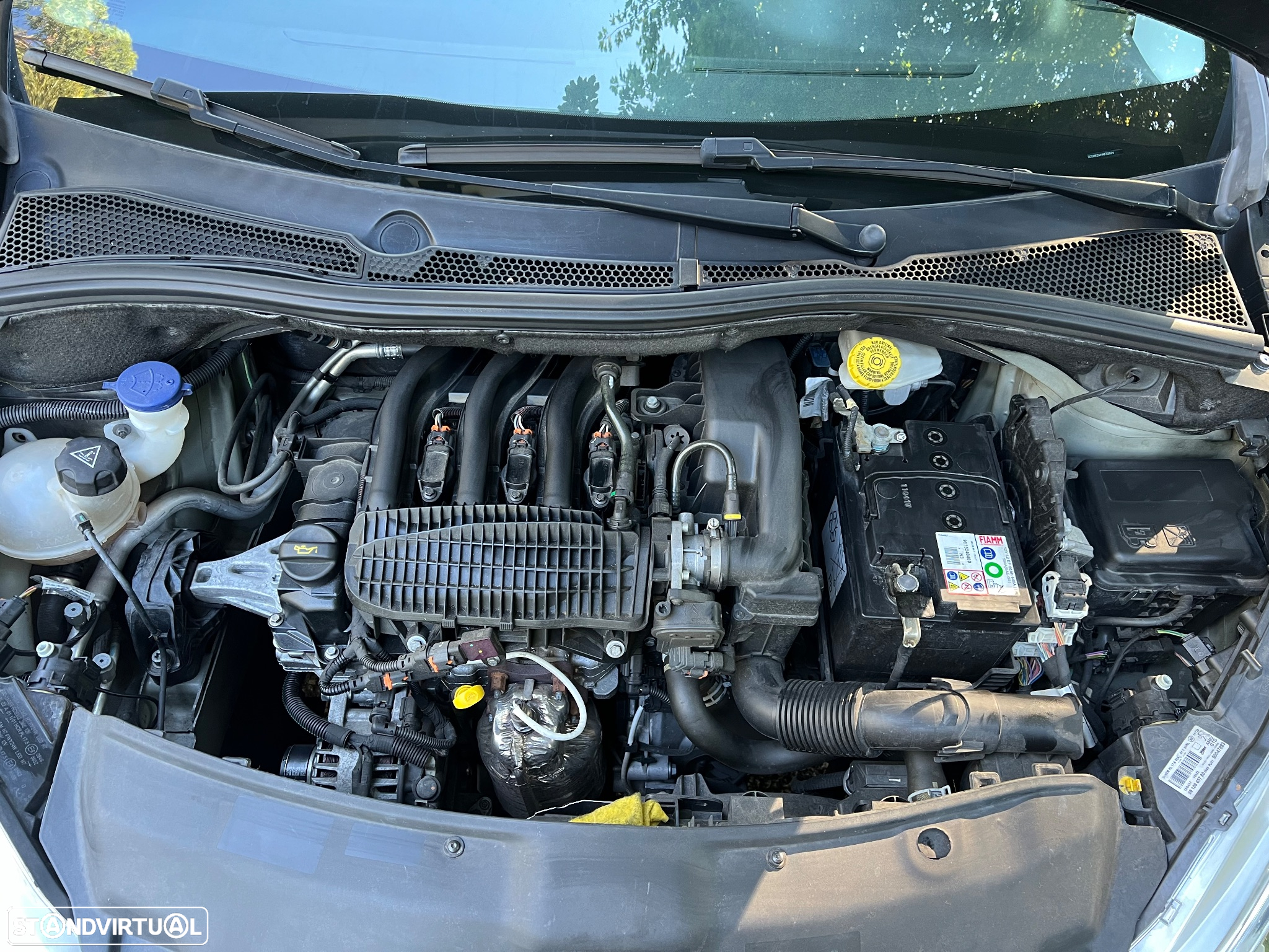 Peugeot 208 1.2 PureTech Style - 8