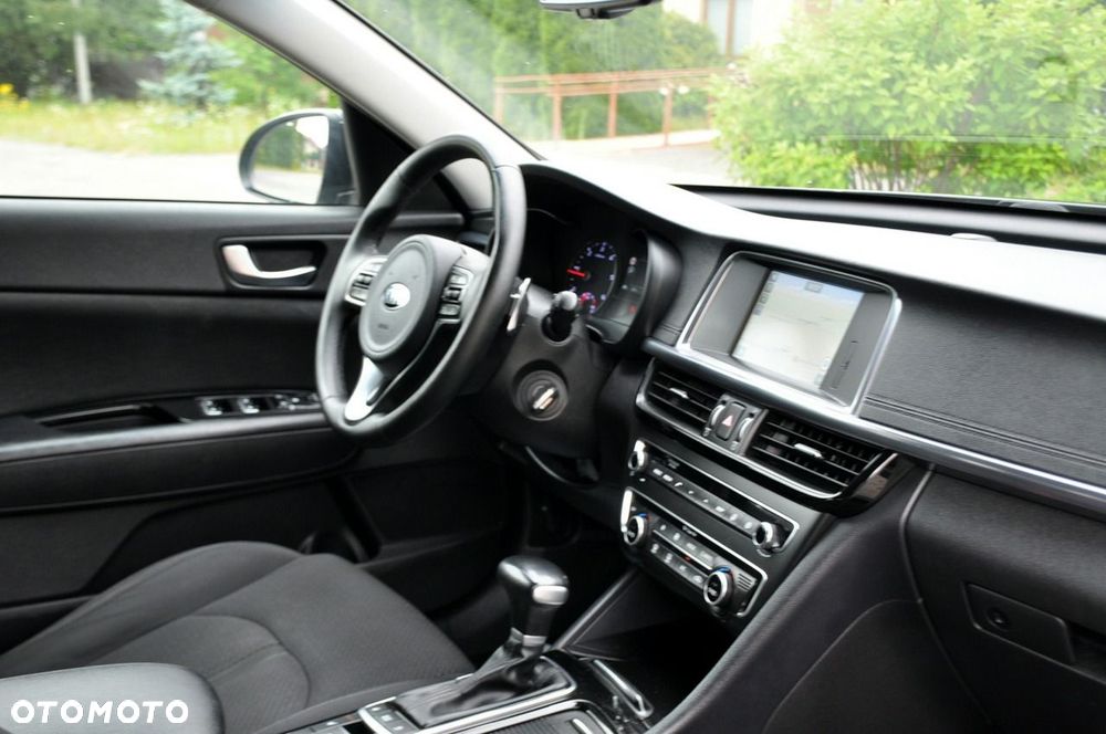 Kia Optima - 18