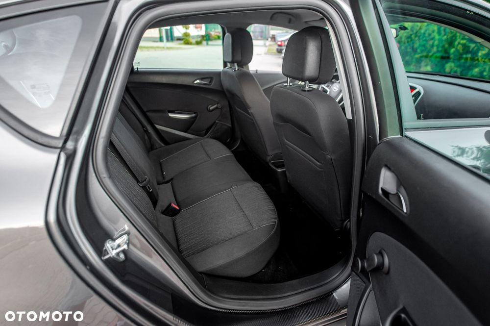 Opel Astra 1.4 Turbo - 23
