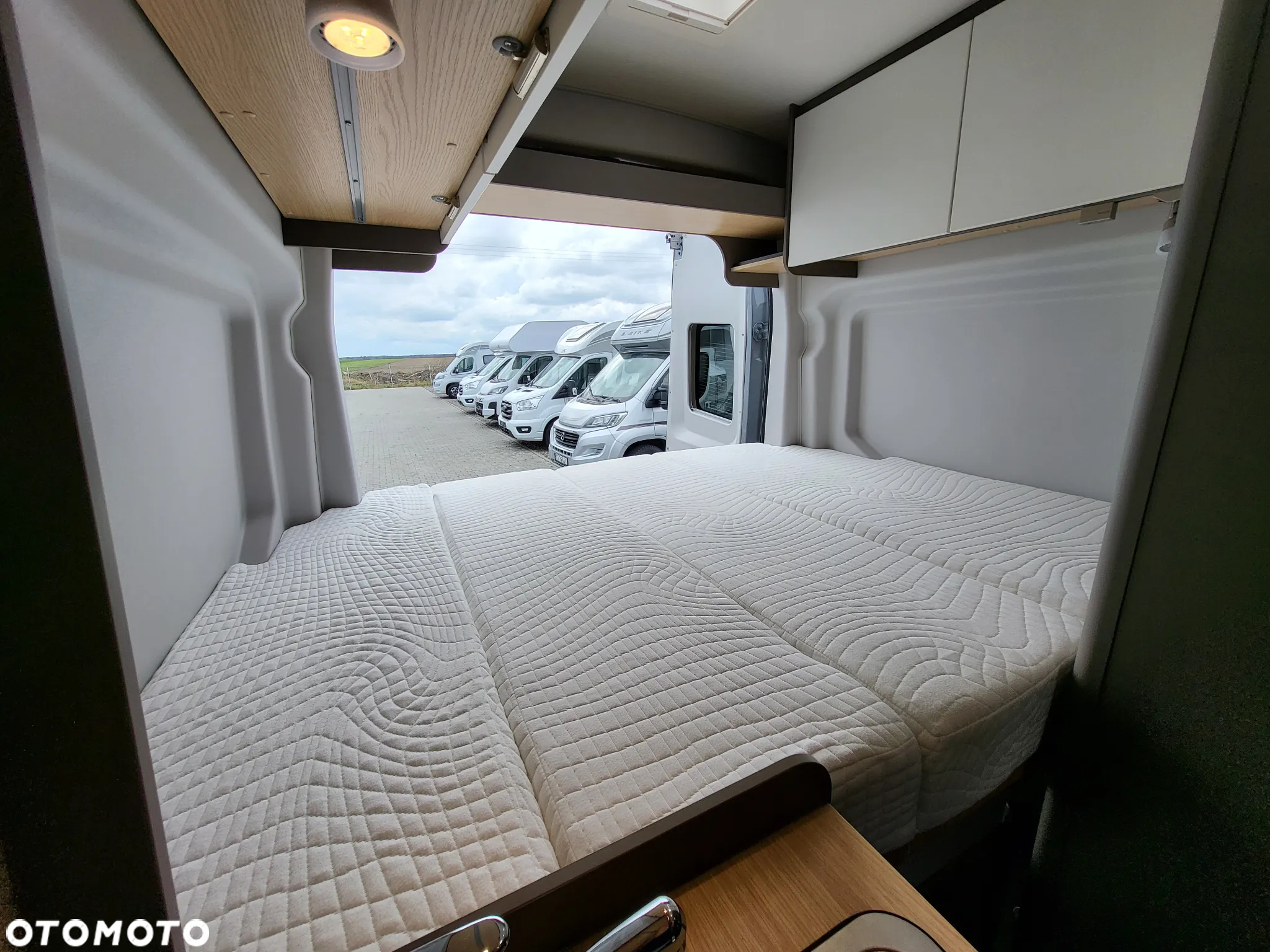 LMC INNOVAN 590 - Kampervan dla 2-3 osób - 34