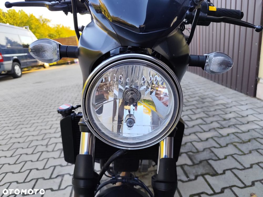 Suzuki SV - 7