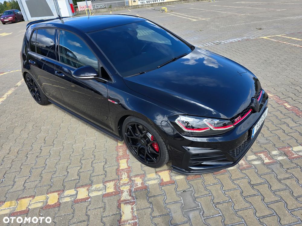 Volkswagen Golf VIII 2.0 TSI GTI DSG - 4