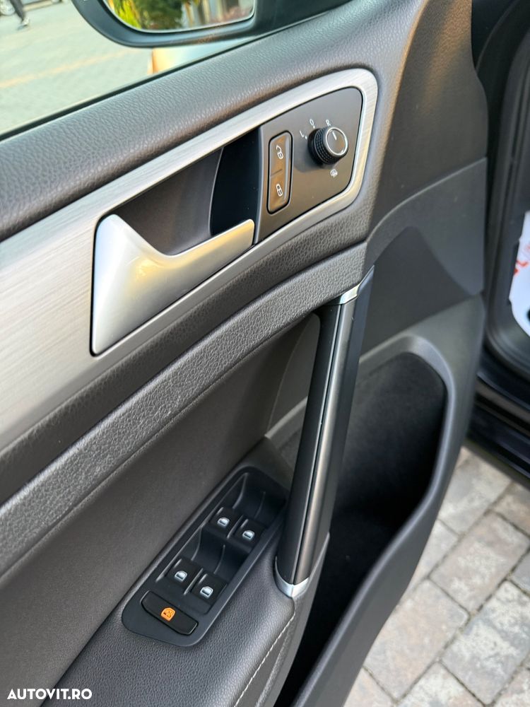 Volkswagen Golf 2.0 TDI DPF BMT DSG Comfortline - 16