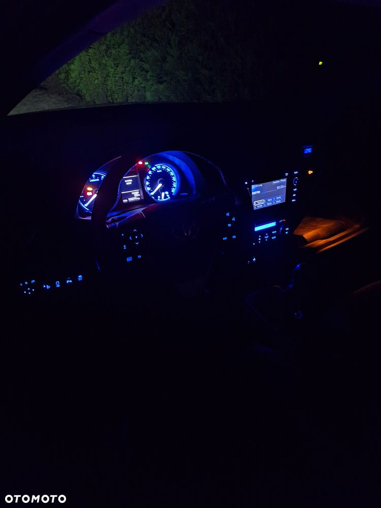 Toyota Auris 1.6 Dynamic - 23