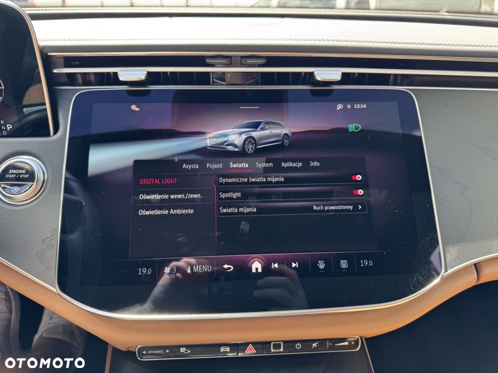 Mercedes-Benz Klasa E 200 mHEV 4-Matic Avantgarde 9G-Tronic - 38