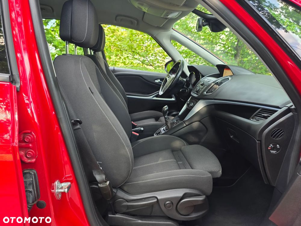 Opel Zafira - 12