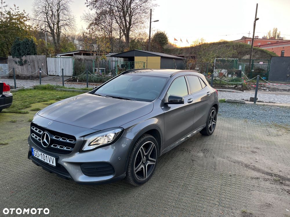 Mercedes-Benz GLA 220 4-Matic AMG Line - 2