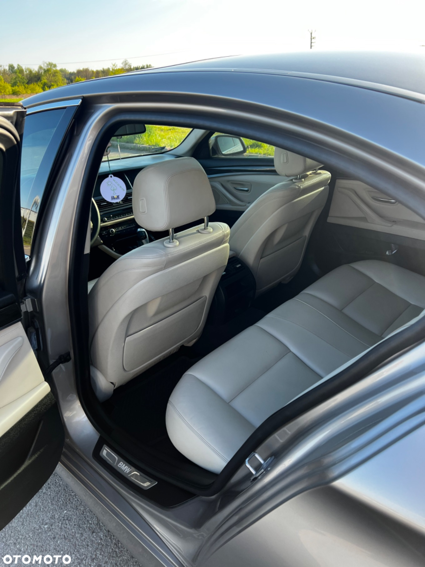 BMW Seria 5 535i xDrive Luxury Line - 9