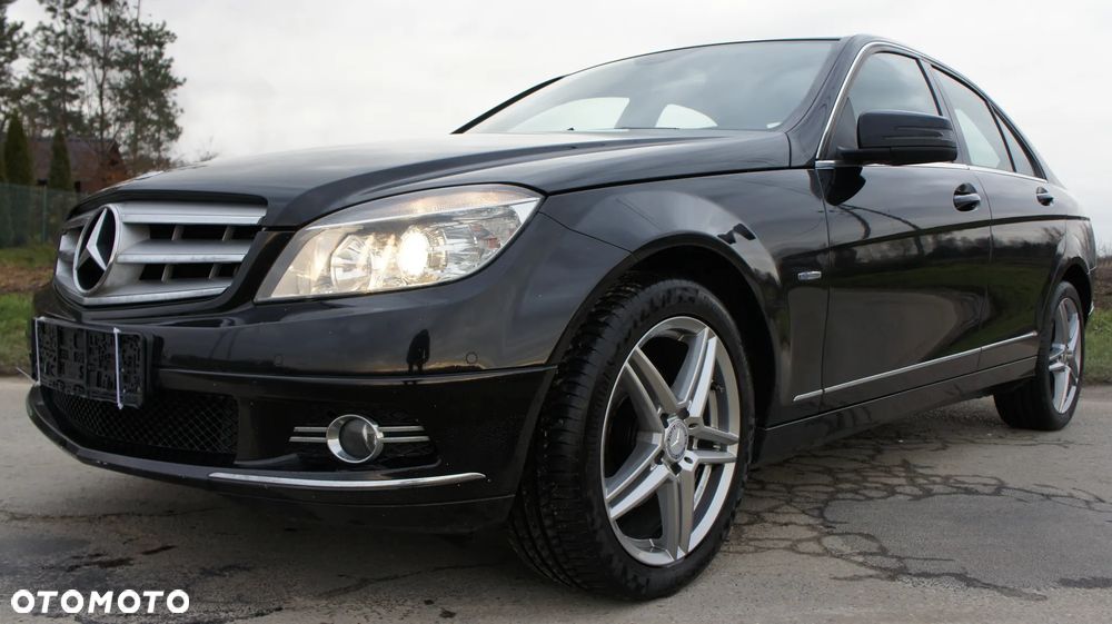 Mercedes-Benz Klasa C 180 Kompressor BlueEFFICIENCY - 11