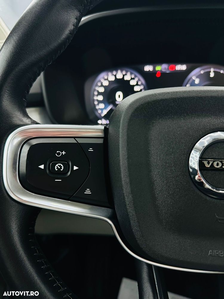 Volvo XC 40 D3 Momentum Pro - 31