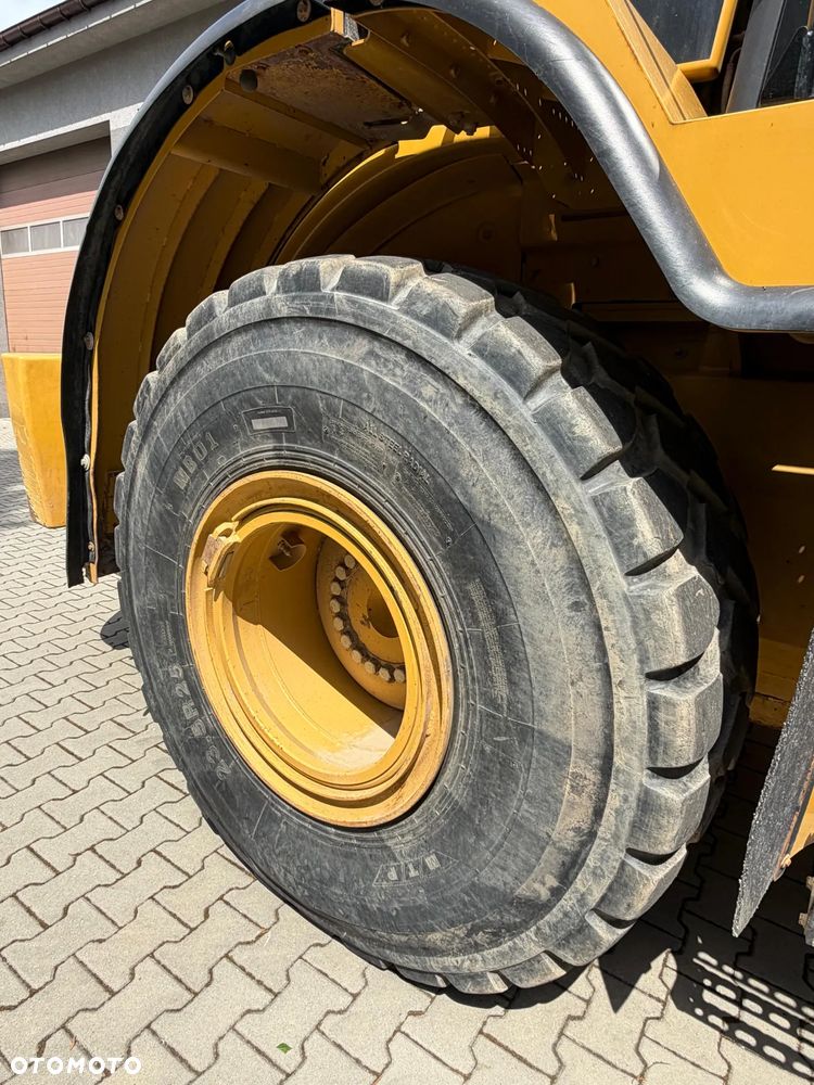 Caterpillar 962H - 14