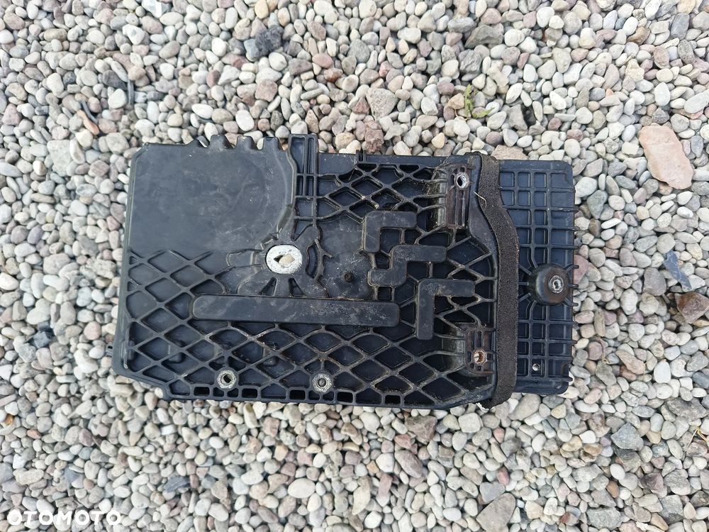 VOLVO XC60 I LIFT 2.4 D5 OBUDOWA PODSTAWA AKUMULATORA V60 S60 - 2