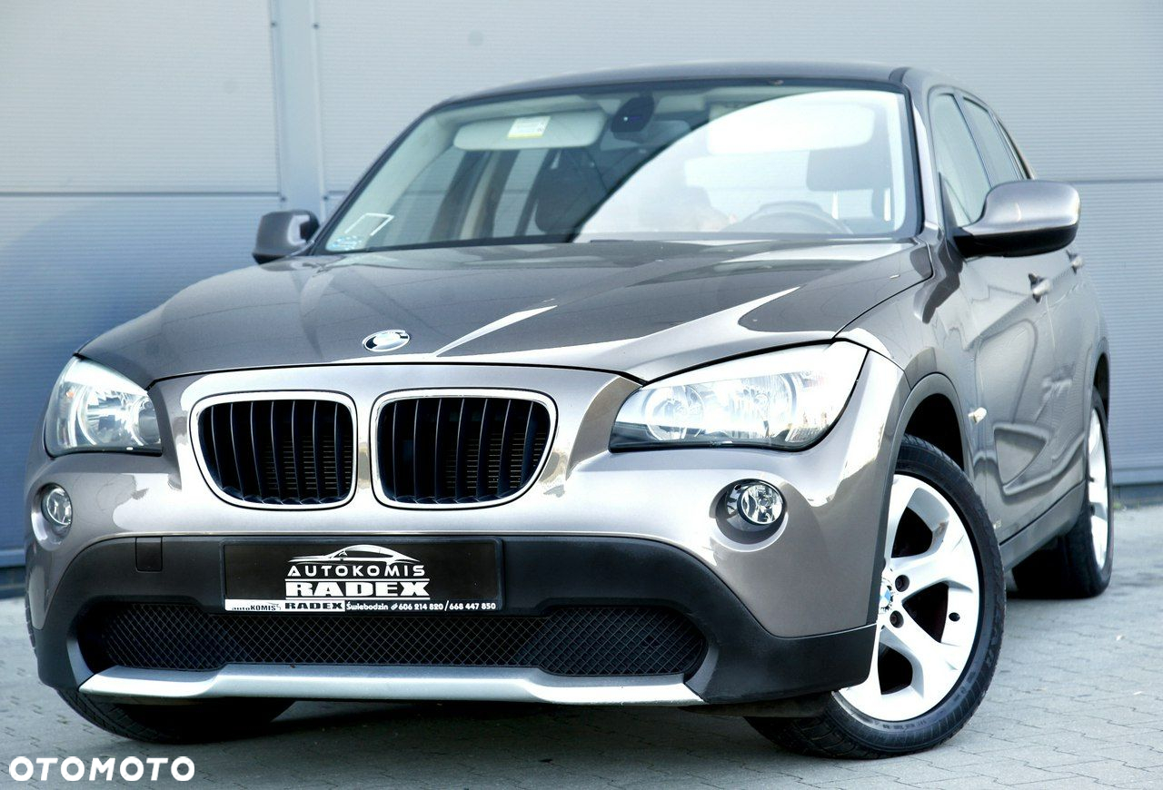 BMW X1 sDrive18i - 21