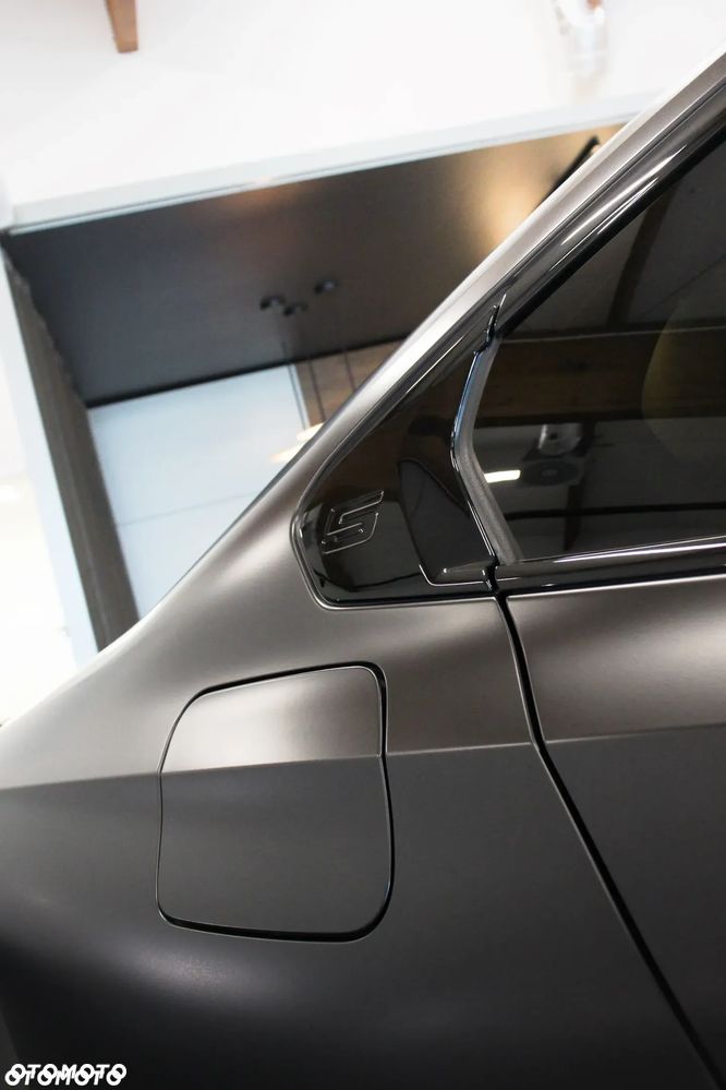 BMW Seria 5 520d xDrive mHEV - 13