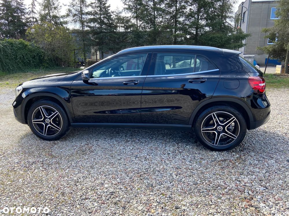Mercedes-Benz GLA - 7