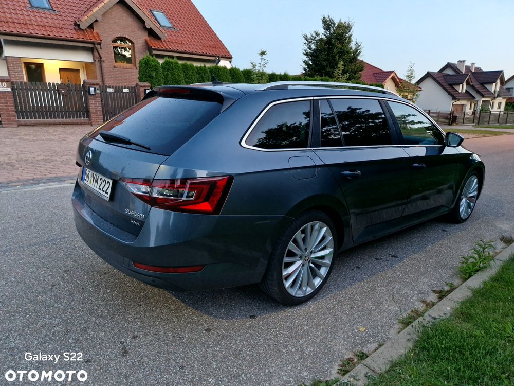 Skoda Superb 2.0 TDI 4x4 DSG Premium Edition - 22
