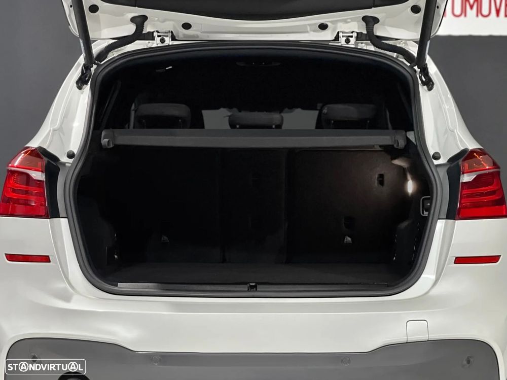 BMW 218 Active Tourer - 12