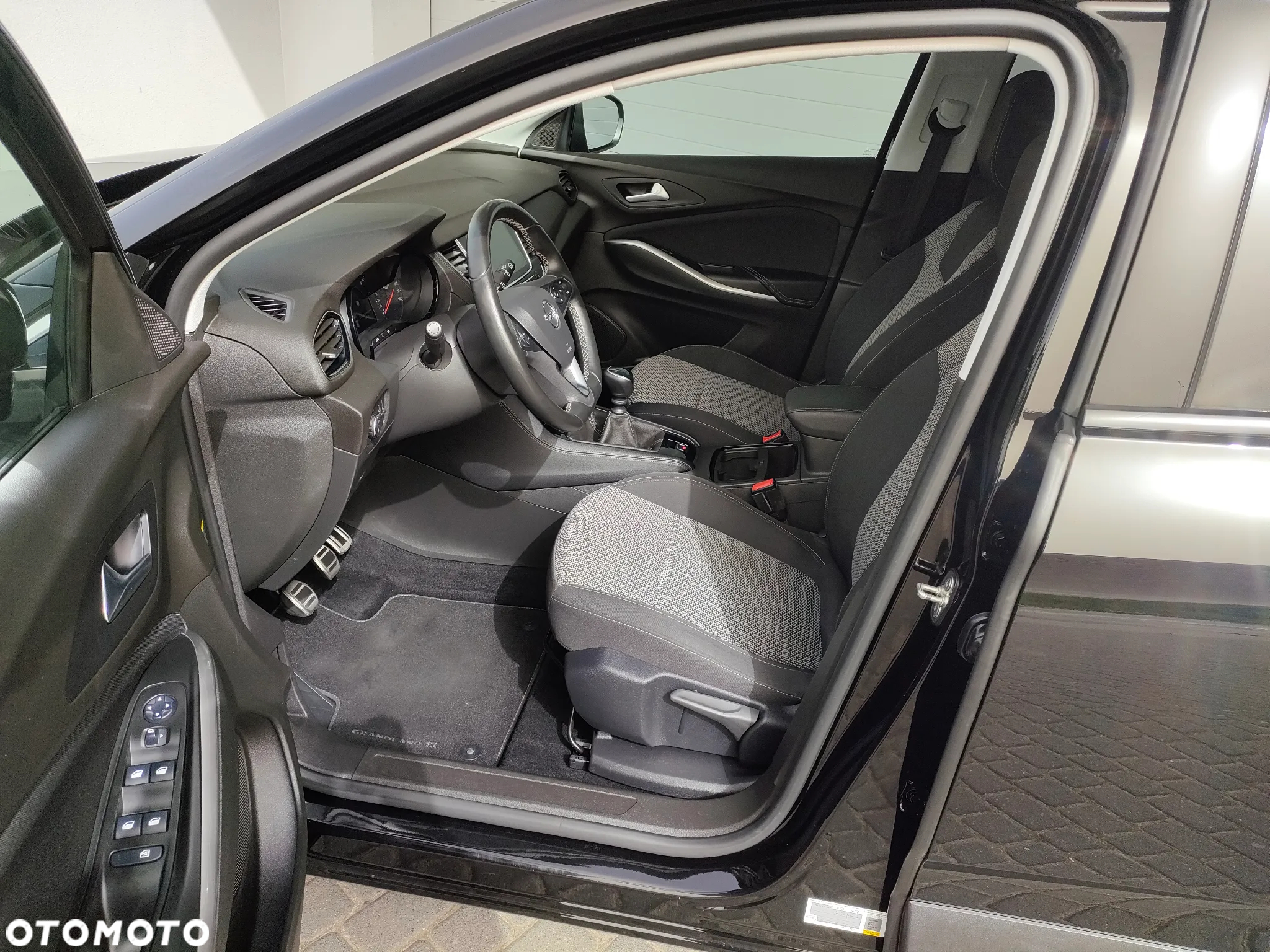 Opel Grandland X 1.2 Start/Stop Business INNOVATION - 10