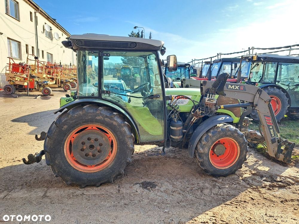 Claas Nexos 240F 4X4 - 7